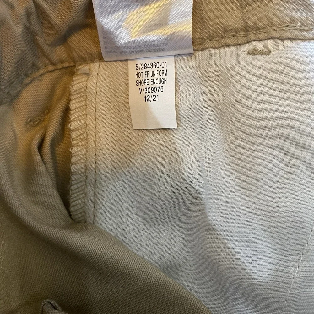 NEW Old Navy Girl's Khaki Built‎ In Flex Bermuda Chino Style Shorts Size 14 Plus